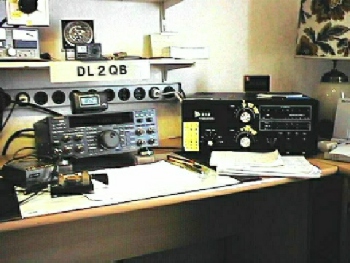 Amateur Radio Station DL2QB (TS870 and Alpha Power 91b)